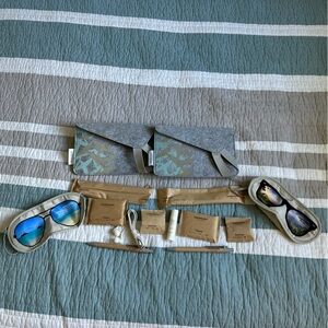 Hawaiian Airlines Amenity Kit Eyemask Tissues Dental Kit Headphones Pen Lip Balm